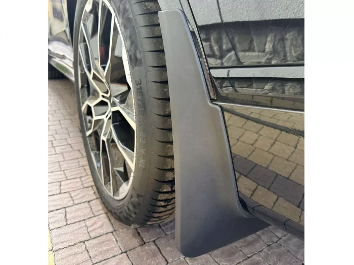 Брызговики BMW X7 G07 (18-) без порогов - Premium 7