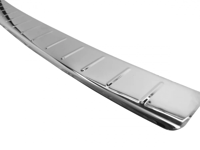 Накладка на задній бампер Skoda Octavia A5 (10-13) Універсал - Nitto (хром) 3