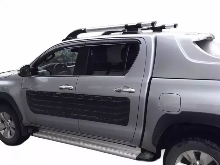 Рейлінги з поперечками Toyota Hilux VIII (15-) - Shark (хром) 8