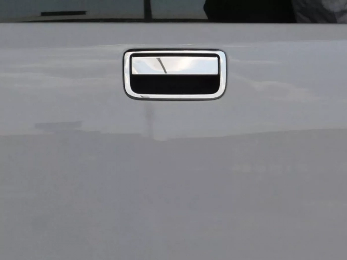 Хром накладки на ручку багажника VW Amarok I (10-22) - Carmos 4