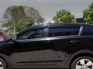 Дефлекторы окон Kia Sportage III (SL; 10-15) - Hic (накладные) 3