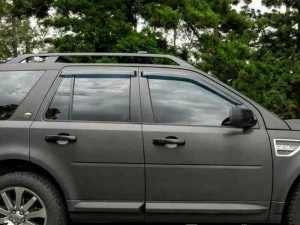 Дефлекторы окон LR Freelander 2 (L359; 06-14) - Hic (накладные) 4