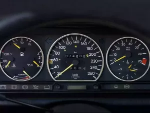 Кільця в щиток приладів Mercedes W201 (190) (82-93)