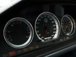 Кільця в щиток приладів Mercedes W201 (190) (82-93) 2