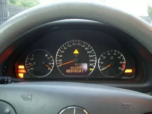 Кольца в щиток приборов Mercedes W210 (00-02) рестайлинг 4