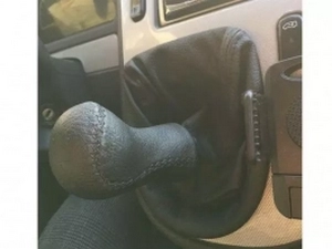 Чехол рычага КПП Mercedes Vito W638 (96-03) - кожа 4