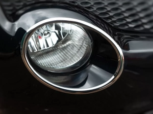 Хром накладки на фары Nissan Juke I (F15; 10-14) - Carmos 3