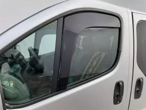 Дефлектори вікон Opel Vivaro A (01-14) - Heko (вставні) 4