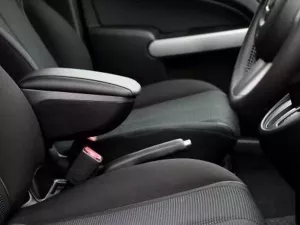 Подлокотник VW Golf V (03-08) - на винтах 3