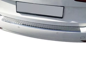 Накладка на бампер VW Touran I (GP2; 10-15) - Omsa (глянець) 4