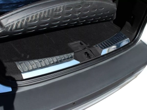 Накладки на поріг багажника Ford Kuga II (13-16) - хром 6