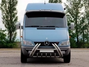 Кенгурятник Mercedes Sprinter W901 (95-06) - загибом в бампер 3