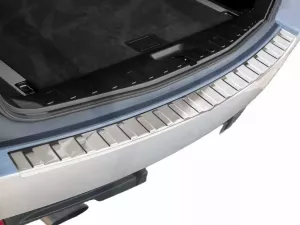 Накладка на задній бампер BMW X3 E83 (06-10) - Avisa 4