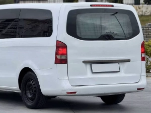 Хром накладка над номером Mercedes Vito III / V W447 (14-) - чорна 5