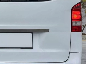 Хром накладка над номером Mercedes Vito III / V W447 (14-) - чорна 7