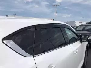 Дефлектори вікон Mazda CX-5 II (KF; 17-) - Hic (накладні) 6
