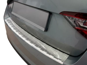 Накладка на задній бампер Skoda Superb III (3V; 15-24) Liftback - Avisa (срібна)