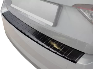 Накладка на задній бампер Skoda Superb III (3V; 15-24) Liftback - Avisa (чорна)