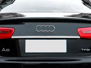 Хром накладка над номером Audi A6 C7 (14-18) Sedan 4