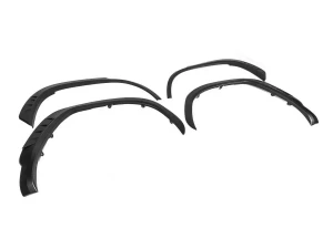 Рестайлинг обвеса Toyota LC 200 (07-21) до LC 300 11