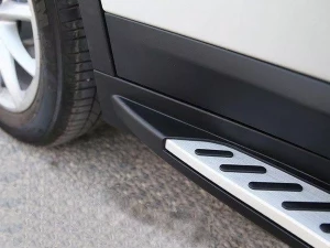 Пороги бічні BMW X3 F25 / X4 F26 - оригінал стиль смужками 6