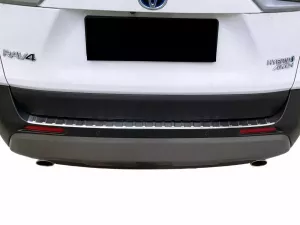 Накладка на задній бампер Toyota Rav4 V (XA50; 19-25) - Carmos (матова) 4