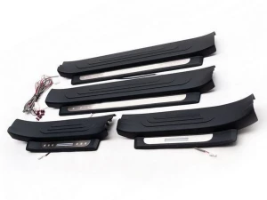 Накладки на пороги Toyota LC 150 Prado IV (09-22) - с подсветкой (чёрные)