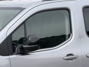 Хром нижние молдинги окон Peugeot Partner III / Rifter (18-) 6