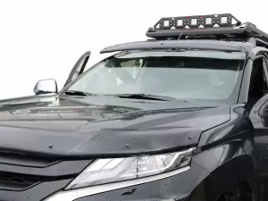 Козирок лобового скла Mitsubishi L200 V (15-23) 8