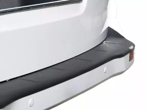 Накладка на задній бампер Ford Courier I (14-23) - ABS 7