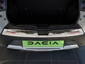 Накладка на бампер Dacia Spring (21-) - Avisa (серебряная) 6