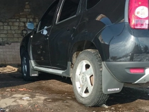 Брызговики передние Dacia Duster I (HS; 10-17) 4