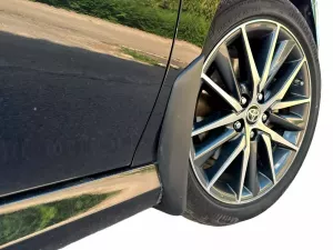 Брызговики Toyota Camry XV70 (EU/USA, L/LE/XLE; 17-23) - Benke 7