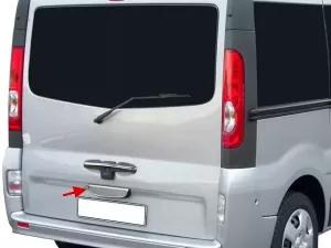 Хром накладка над номером Opel Vivaro A (01-14) - Carmos (без надписи) 4