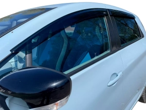 Дефлектори вікон Renault Zoe (12-24) - Hic (накладні)