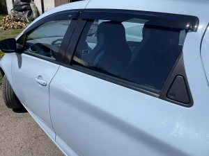 Дефлектори вікон Renault Zoe (12-24) - Hic (накладні) 3