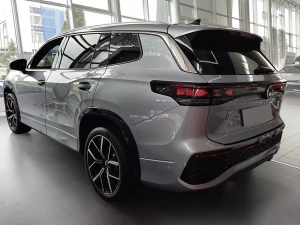 Накладка на задній бампер VW Tayron II (24-) - Avisa (чорна) 8