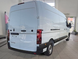 Накладка на задній бампер Renault Master IV (XDD; 24-) - Avisa (чорна) 7