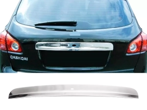 Хром накладки над номером Nissan Qashqai I / +2 (J10; 07-13) - Carmos (с кнопкой)