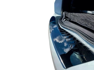 Накладка на задній бампер Renault Megane IV (16-24) Універсал - Nitto (чорний хром) 7