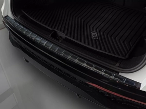Накладка на задний бампер Audi Q5 III (GU; 24-) - Avisa (графитовая) 5