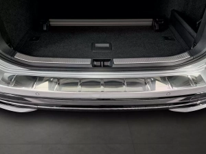 Накладка на задній бампер VW Passat B9 (3J; 23-) Універсал - Avisa (срібна) 4