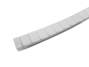 Накладка на задній бампер Ford Focus IV (18-25) Універсал - Carmos (хром) 3