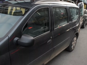 Хром нижние молдинги окон Dacia Logan MCV (07-12) - Omsa Line 7