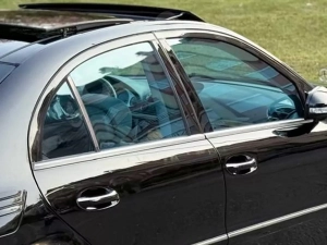 Хром нижні молдинги вікон Mercedes E W211 (02-09) Седан - Omsa 7