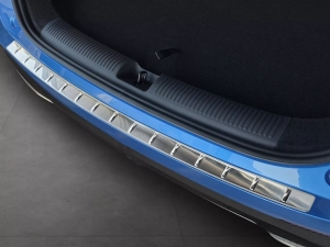 Накладка на задний бампер MG ZS II (24-) - Avisa (серебряная) 5