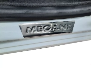 Накладки на пороги Renault Megane IV (16-24) - Carmos 3