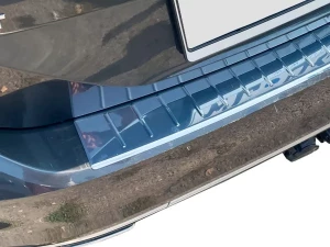 Накладка на задній бампер VW Passat B8 (15-22) Універсал - Nitto (хром) 8