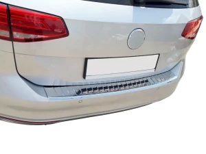 Накладка на задний бампер VW Passat B8 (3G; 15-22) Универсал - Carmos (хром) 4