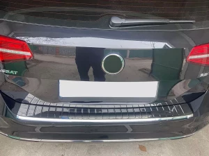 Накладка на задний бампер VW Passat B8 (3G; 15-22) Универсал - Carmos (хром) 5